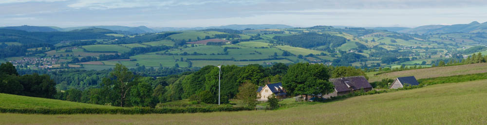 Malvern Hills cottage, sleeps 6, 7, in Knighton, Ludlow, Welsh Marches, Presteigne, UK